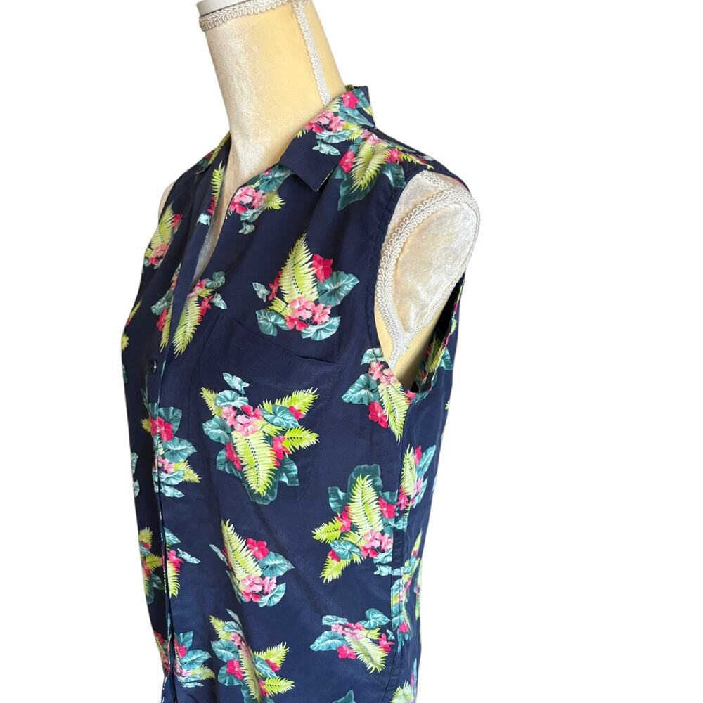Equipment Femme Sleeveless Blue Floral Silk Blouse Top Size XS - Picture 6 of 10